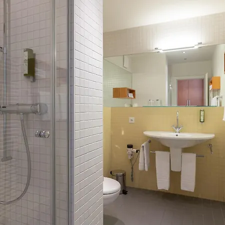 Fravi Hotell